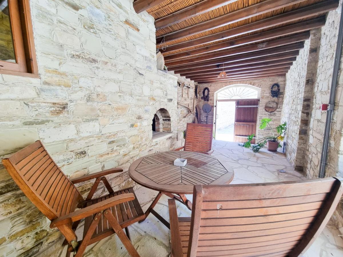 Skarinou'S Landhouse Poolside Heaven Apartment المظهر الخارجي الصورة